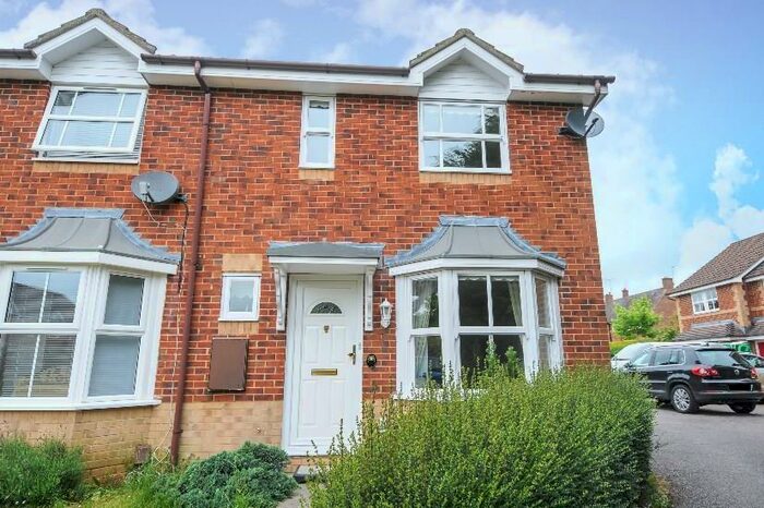 2 Bedroom End Of Terrace House To Rent In Amersham, Buckinghamshire, HP6