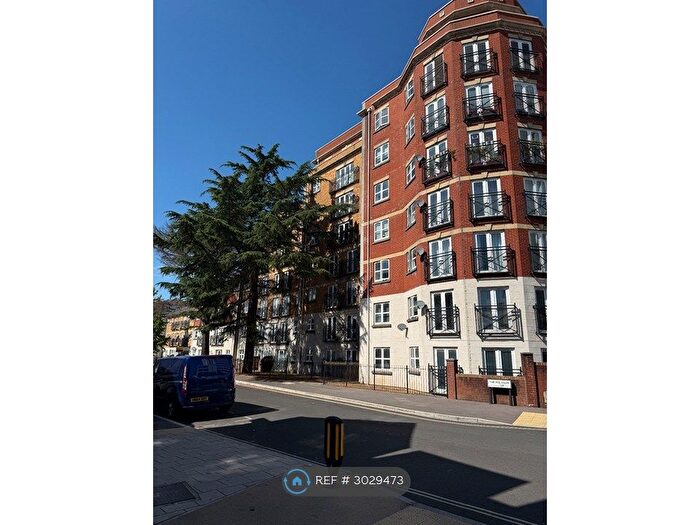 2 Bedroom Flat To Rent In Handel Road, Southampton, SO15