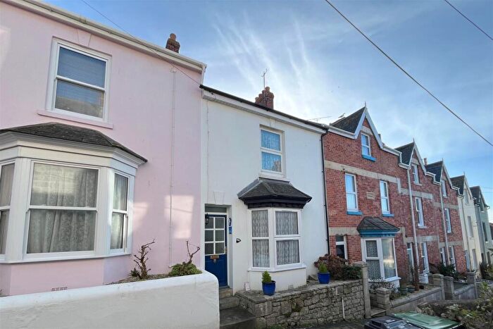 2 Bedroom Terraced House To Rent In King Street, Portland, DT5