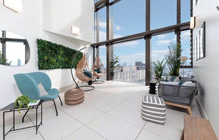 1 Bedroom Flat To Rent In Casson Square, London, SE1