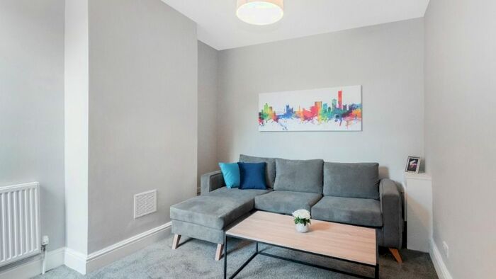 1 Bedroom Flat To Rent In Mauldeth Road, Withington, Manchester, M20