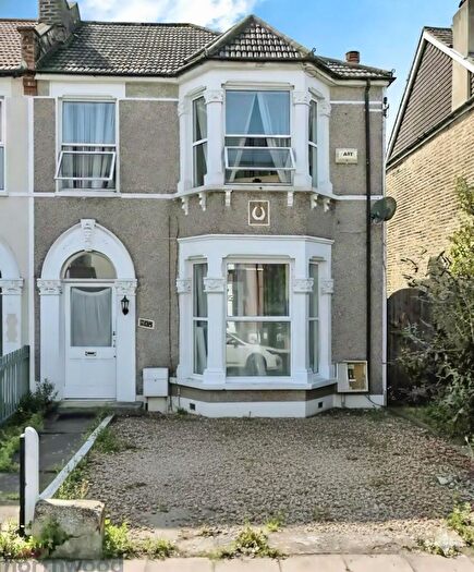 4 Bedroom Semi Detached House To Rent In Ardgowan Road, Catford, London, SE6