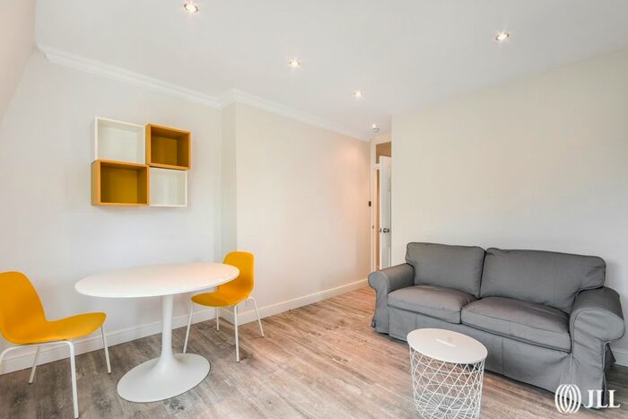 1 Bedroom Flat To Rent In Cedars Road, London, SW4