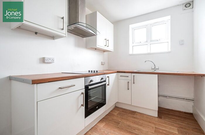 1 Bedroom Flat To Rent In Broadwater Street West, Worthing, West Sussex, BN14