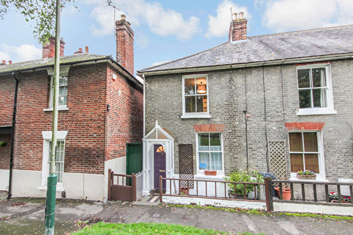 2 Bedroom End Of Terrace House To Rent In The Greencroft, Salisbury, SP1