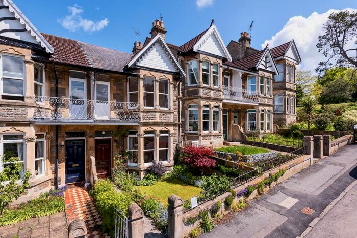 4 Bedroom Detached House To Rent In Shakespeare Avenue, Bath, BA2