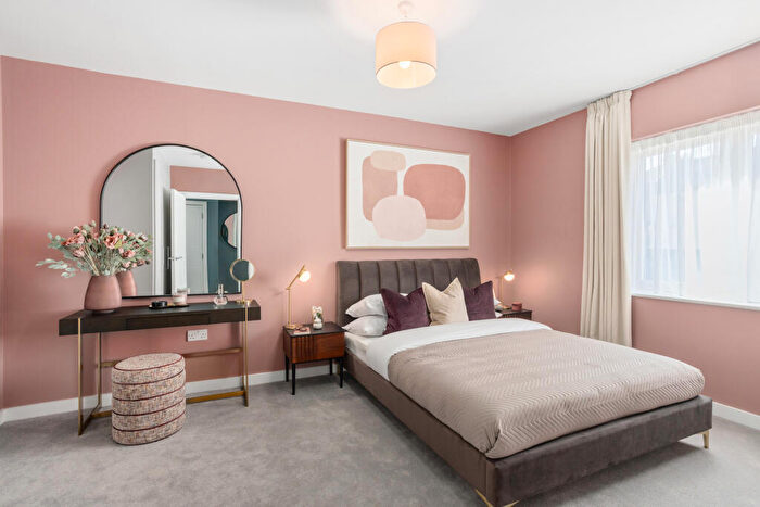 2 Bedroom Apartment To Rent In Riverside West, West Street, Erith, DA8