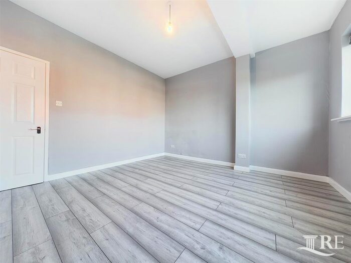 2 Bedroom Flat To Rent In Aberdeen Road, London, NW10