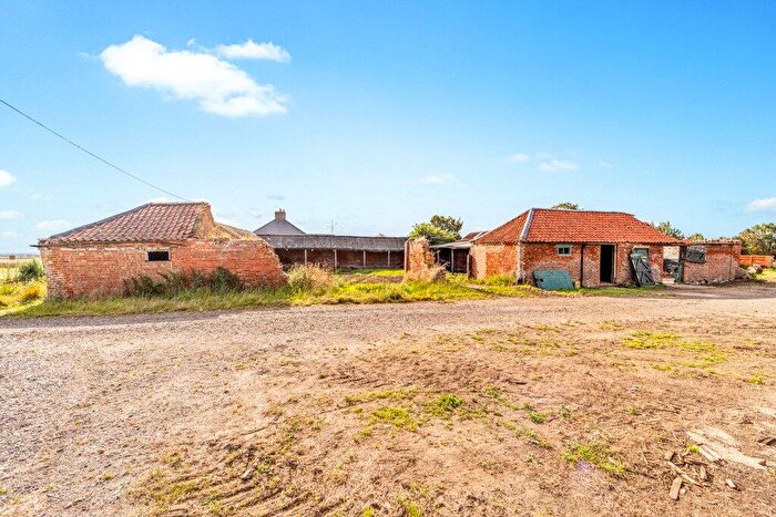 Barn Conversion For Sale In Morton North Drove, Bourne, Lincolnshire, PE10