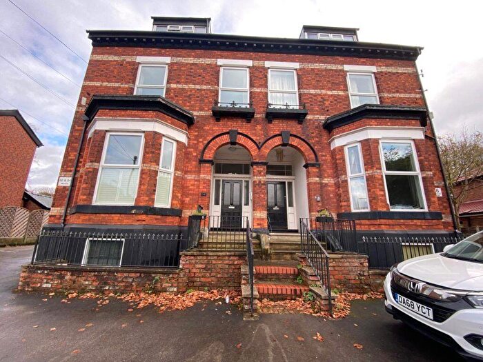 2 Bedroom Apartment To Rent In Highfield Rd, Sale, M33