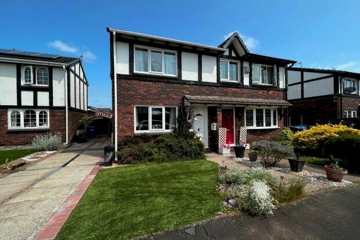 2 Bedroom Property To Rent In Fairburn Close, Widnes, WA8