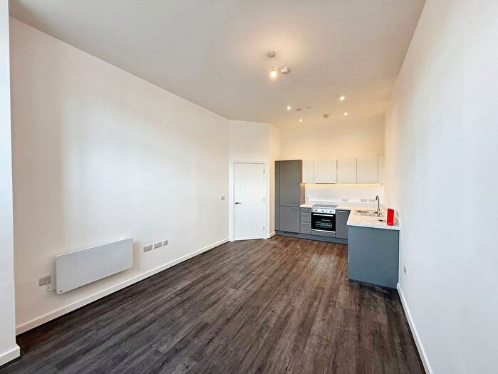 1 Bedroom Flat To Rent In Cotton Gardens, Bolton, Greater Manchester, BL1