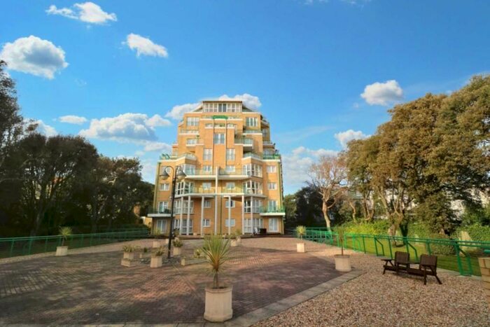 2 Bedroom Apartment To Rent In Manor Road, Bournemouth, BH1