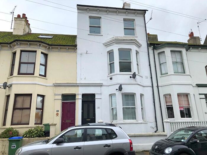 2 Bedroom Flat To Rent In Meeching Road, Newhaven, BN9