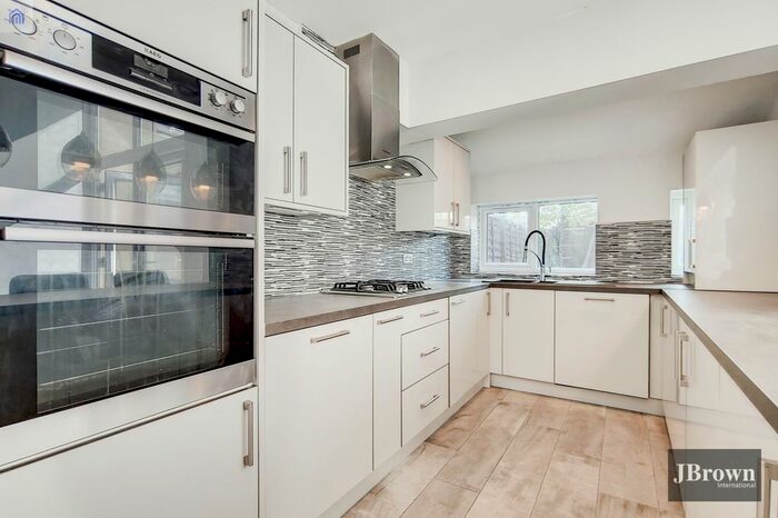 3 Bedroom Terraced House To Rent In Upton Park, London, E6