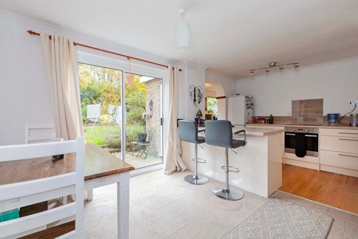 3 Bedroom Link Detached House For Sale In Cadwell Drive, Maidenhead, SL6