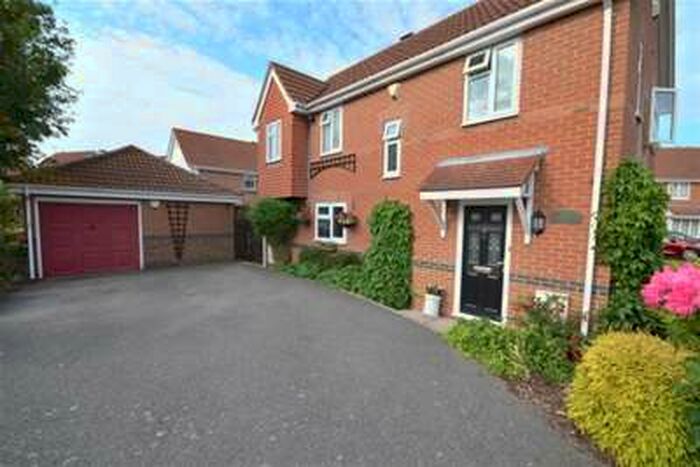 4 Bedroom Detached House To Rent In Ten Acre Way, Rainham, ME8