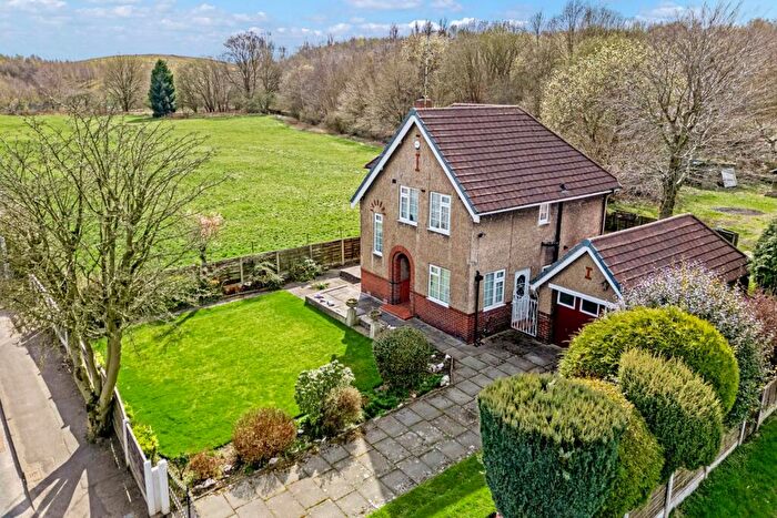 3 Bedroom Detached House For Sale In Greylands Farm, Lumns Lane, Swinton, M27