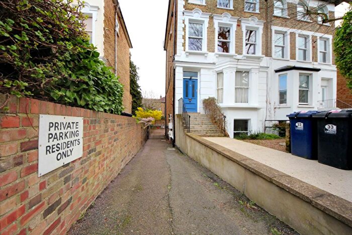 2 Bedroom Flat For Sale In Windsor Road, W5