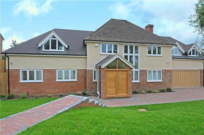 5 Bedroom Detached House To Rent In Manor Close, Tunbridge Wells, Kent, TN4