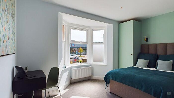 1 Bedroom Flat To Rent In Sherborne Road, Yeovil, BA21