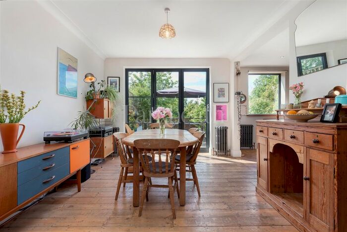 4 Bedroom Semi-Detached House To Rent In Longstone Avenue, London, NW10