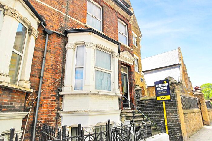 1 Bedroom Flat To Rent In Woolwich New Road, Woolwich, London, SE18