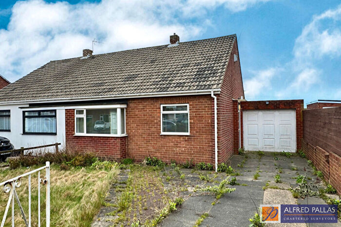 2 Bedroom Semi-Detached Bungalow For Sale In Carlton Crescent, Herrington, SR3