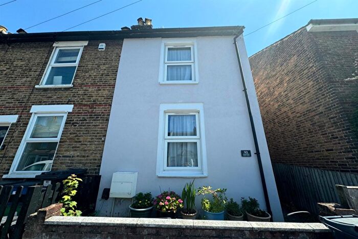 2 Bedroom Semi-Detached House To Rent In Sussex Road, South Croydon, CR2