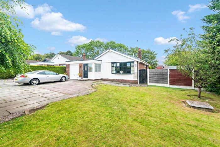 3 Bedroom Detached Bungalow For Sale In Tarleton Close, Bury, BL8