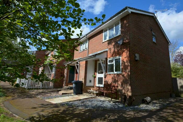 2 Bedroom End Of Terrace House To Rent In Millstream Close, Hertford, SG14