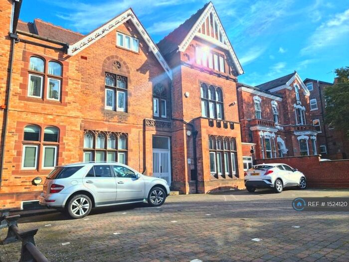 2 Bedroom Flat To Rent In Portland Court, Birmingham, B16