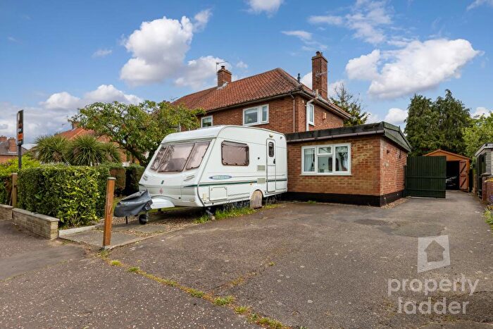 4 Bedroom Semi-Detached House For Sale In North Walsham Road, Sprowston, Norfolk, NR6