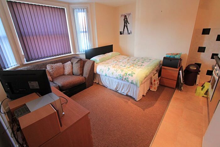 1 Bedroom Flat To Rent In Lytton Road, Bournemouth, BH1