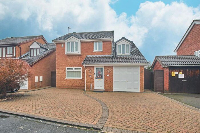 4 Bedroom Detached House For Sale In Drake Way, Hinckley, LE10
