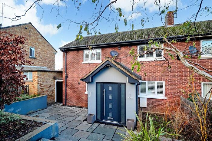 3 Bedroom Semi-Detached House For Sale In Parkfield, Markyate, AL3