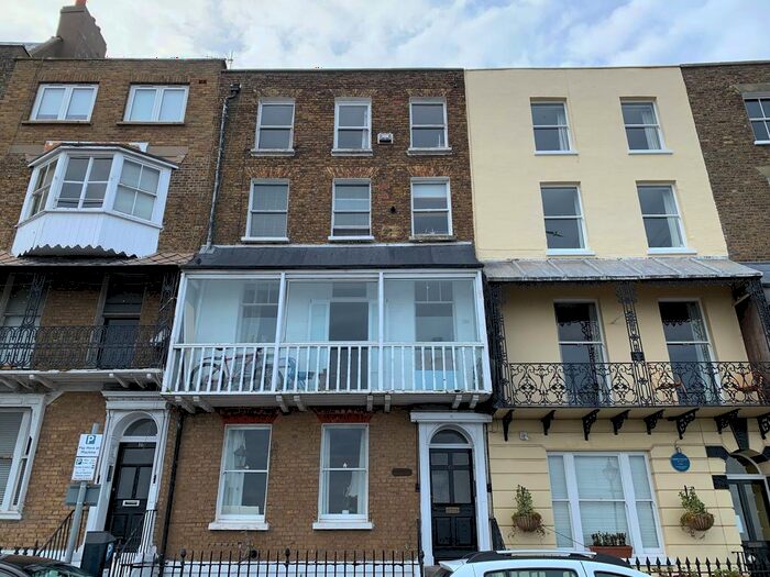 1 Bedroom Flat To Rent In Nelson Crescent, Ramsgate, CT11
