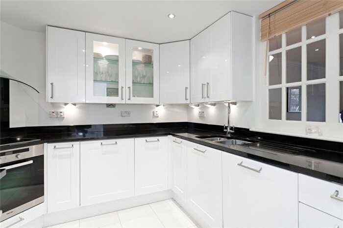 1 Bedroom Flat To Rent In Wimbledon Hill Road, Wimbledon, London, SW19