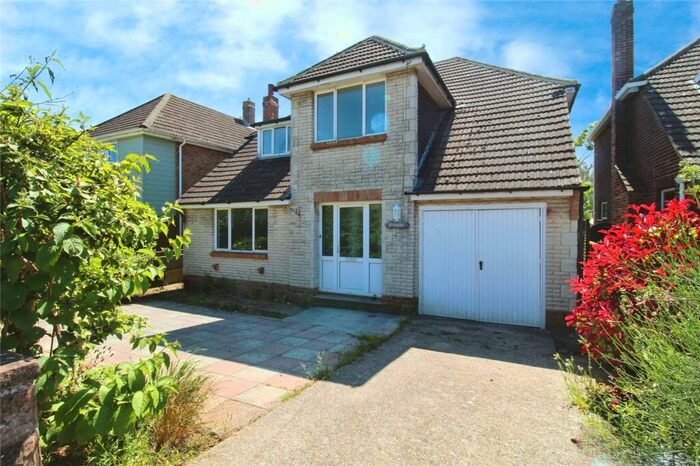 4 Bedroom Detached House To Rent In Foxes Close, Waterlooville, Hampshire, PO7