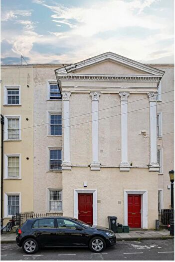 2 Bedroom Flat To Rent In Meridian Place, Bristol, BS8