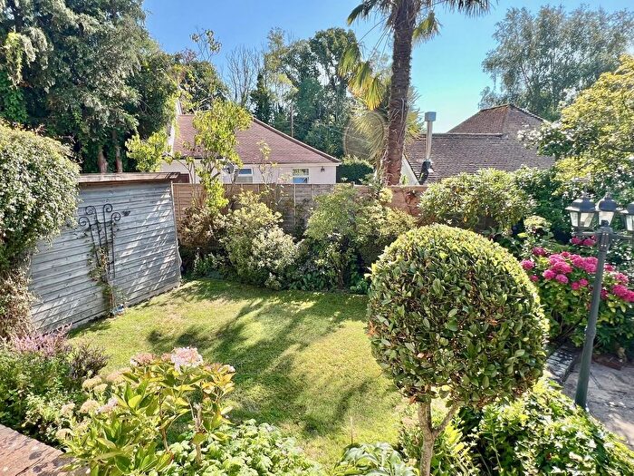 4 Bedroom Detached House For Sale In The Green, Catsfield, TN33