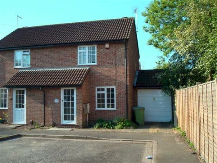2 Bedroom Semi-Detached House To Rent In Walker Close, Newark, NG24