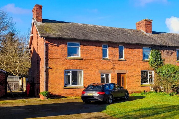 4 Bedroom Semi-Detached House For Sale In Station Road, Whissendine, Oakham, LE15