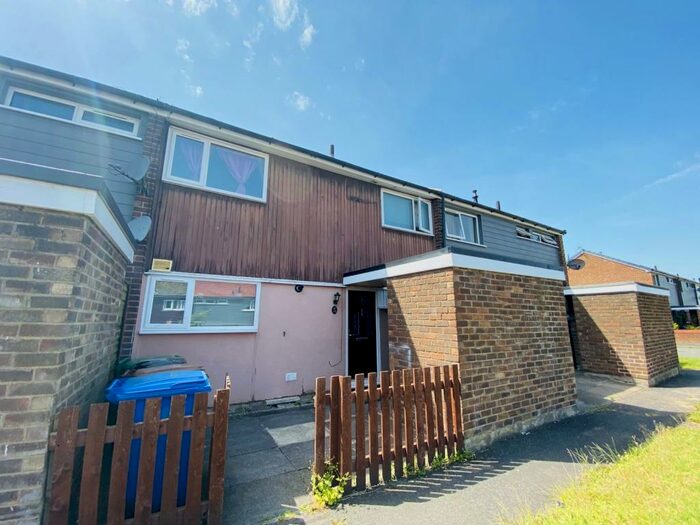 3 Bedroom Terraced House To Rent In Wrights Bank, Stockport, Greater Manchester, SK2