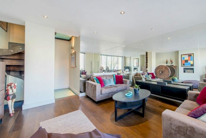 4 Bedroom Flat To Rent In Clarendon Road, London, W11
