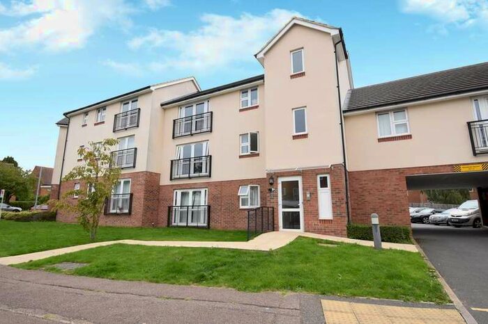 2 Bedroom Flat To Rent In Gray Court, Stevenage, SG1