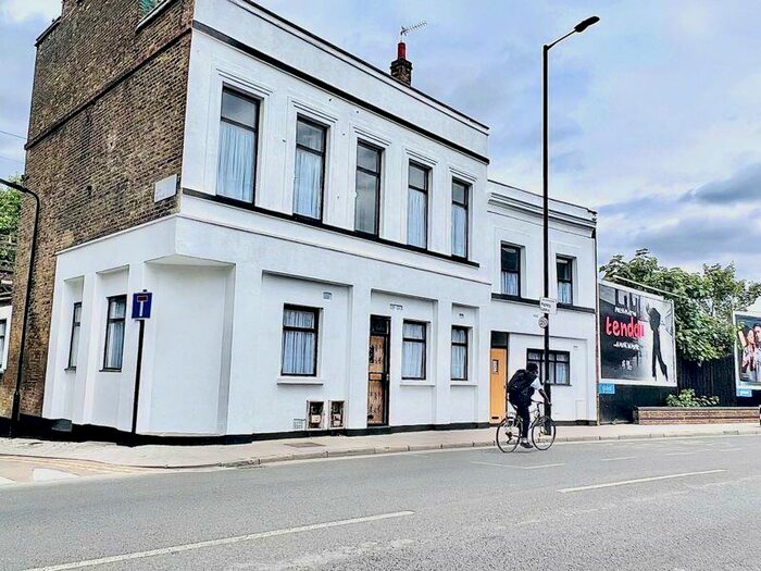 4 Bedroom Flat To Rent In Morning Lane, Homerton, E9