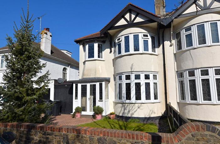 3 Bedroom Semi-Detached House To Rent In Mayfield Avenue, Southend-on-Sea, Essex, SS2