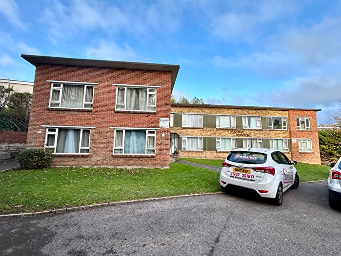 1 Bedroom Flat To Rent In Crescent Road, Bournemouth, BH2
