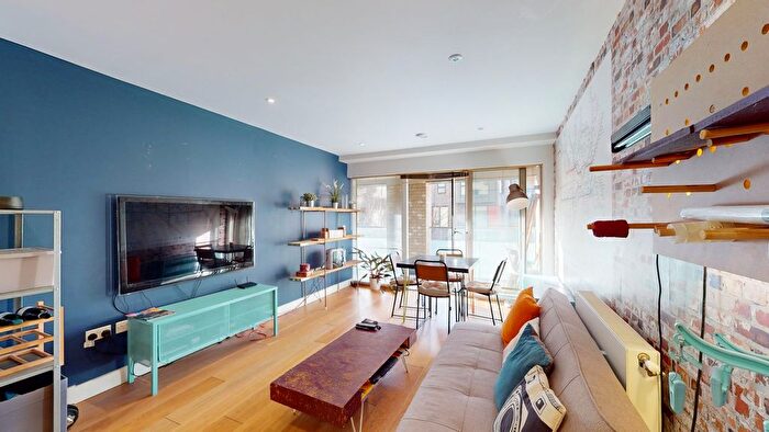 1 Bedroom Flat For Sale In Peartree Way, London, SE10